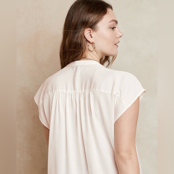 Banana Republic Factory V-Neck Dolman Top | Size Medium - Picture 13 of 13